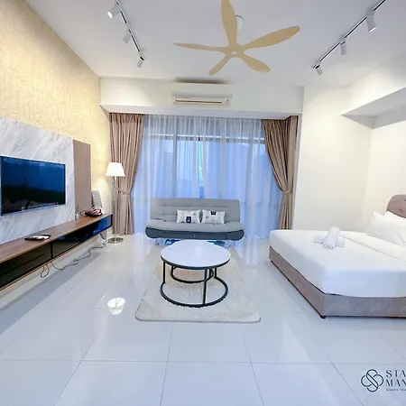 Grand Medini Residence Nusajaya By Stayrene Room photo